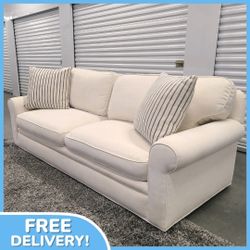 Modern Cream Couch / Elegant & Clean 💥 Free Delivery 💥