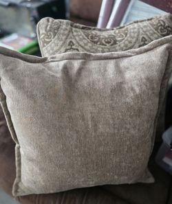 Throw Pillows