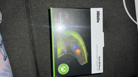 Retro R8 Mouse