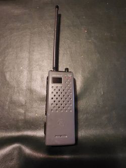 GE CB 40 Channel Handheld Transceiver 2 Units Model # 3-5980A
