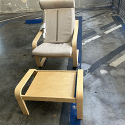  Chair With Small Table 