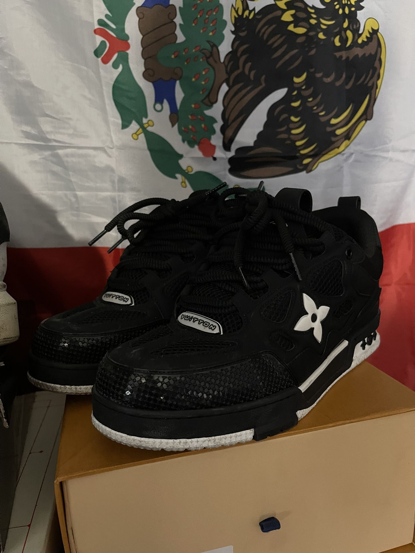 Louis Vuitton Skates Size 11