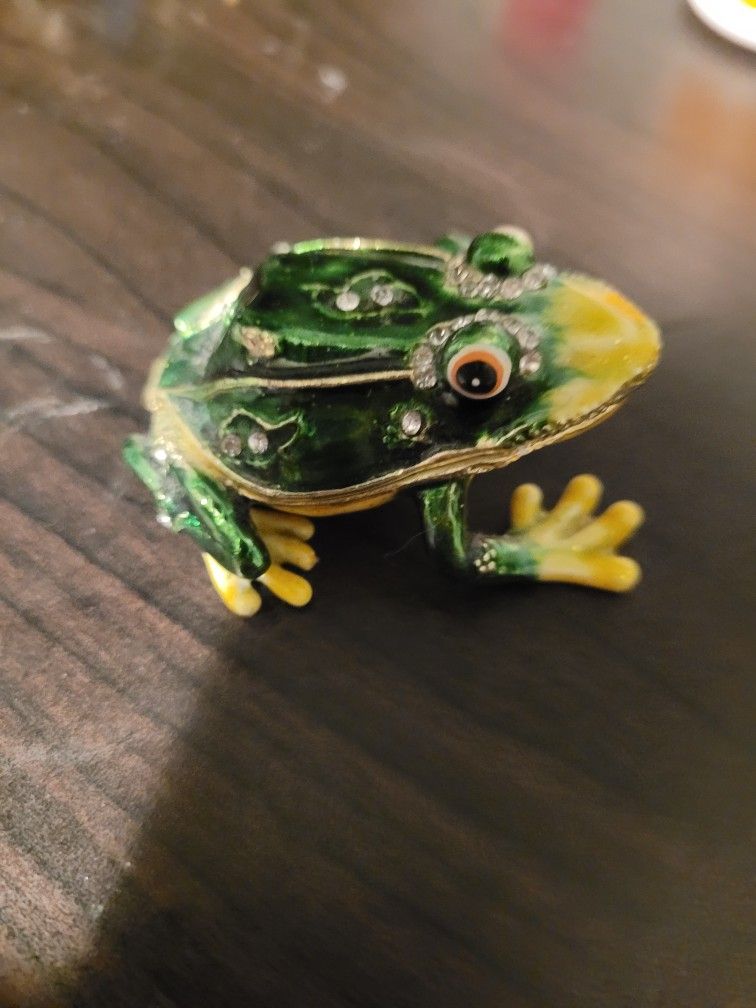 Work of Art Frog Trinket Box Jewels Rhinestones Secret Compartment