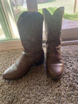 Girls size 13 boots