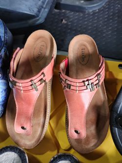 Taos Sandals Size 10.5