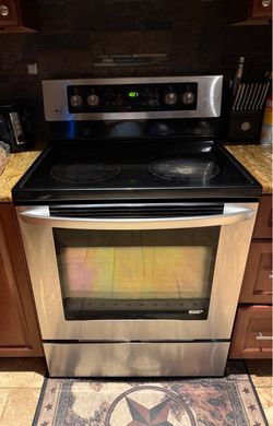 LG Electric Oven/Range