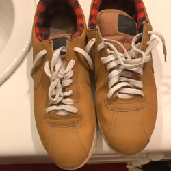 Men Shoes Size 10 / 10.5