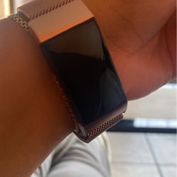 Fitbit  Charge 4