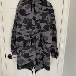 Men’s H & M Large Camo Jacket