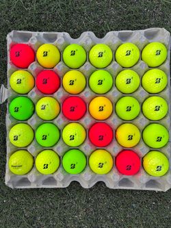 30 golf ⛳️ balls BRIDGESTONE