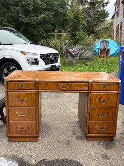 Nice Desk