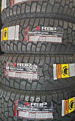 285/70/17 Set Of At Tires