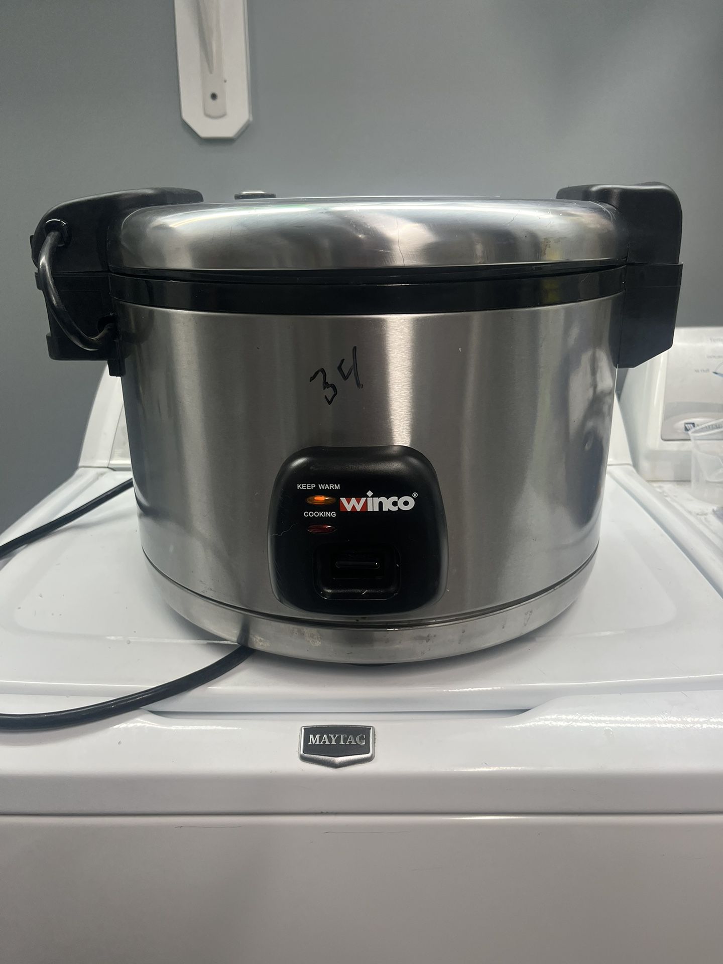 Winco RC-S300 30-Cup Electric Rice Cooker/Warmer with Hinged Cover