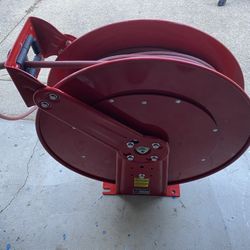 100’ Retractable Hose Reel