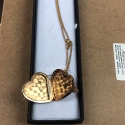 Gold Heart Picture Pendant 