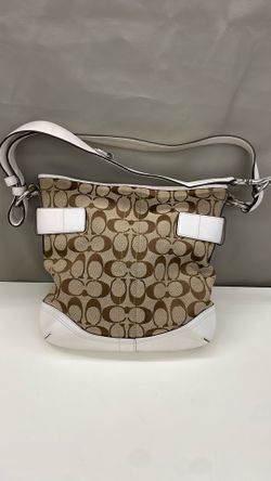 Coach purses item No 756 (Shopgoodwill)