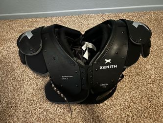 Xenith Pro Skill Shoulder Pads with Back Plate