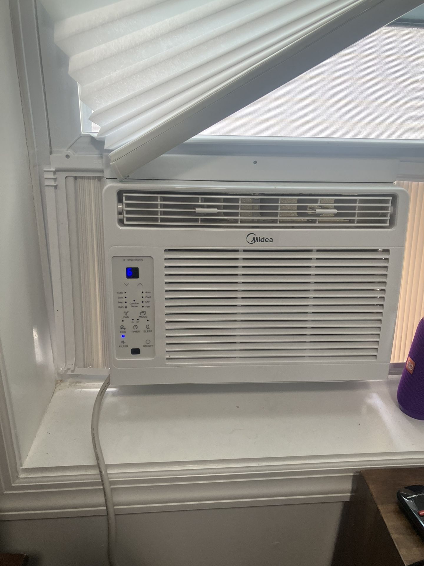 AC Window Unit