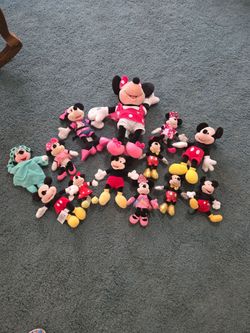 DISNEY PLUSH CHARACTERS "ONE BIG LOT " MINNIES AND MICKEYS SEE DESCRIPTION