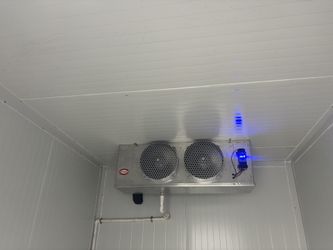 Walk In Cooler 