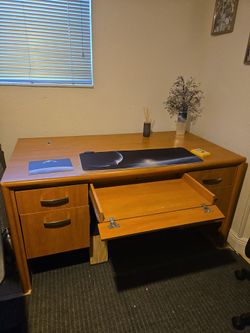 Computer Table w/ chair