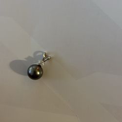 Ayla 9mm Tahitian Pearl