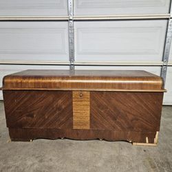 Lane Altavista Virginia Wood Chest