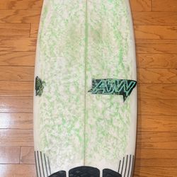 AJW 5’10 Surf Board 29L