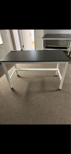 Commercial work bench
