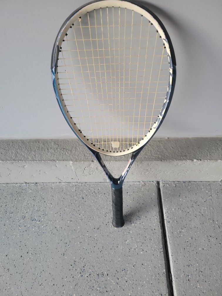 Wilson 4 3/8 L 3 Tennis Racket 🎾 