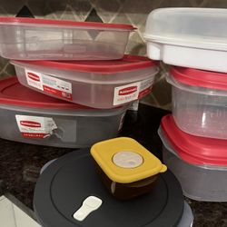 12  Containers With Lids