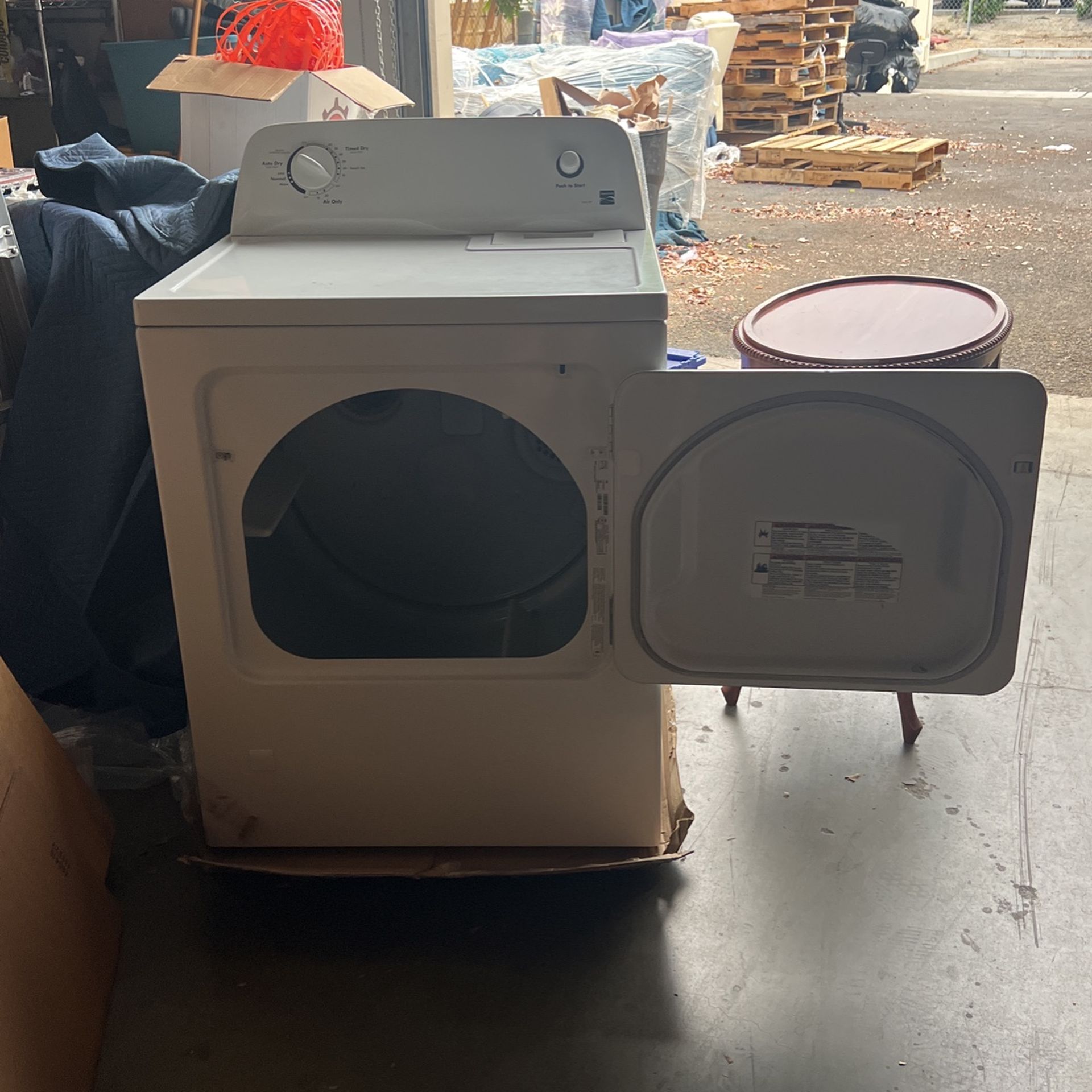 Kenmore Large Capacity Series 100 Gas Dryer