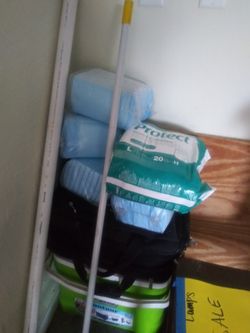 Large Adult pull up diapers and underpads
