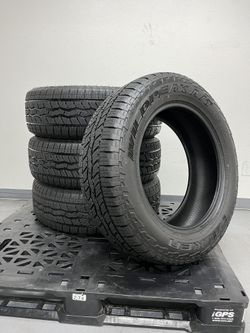 Like new 265/60R20 Falcon Wildpeak tires