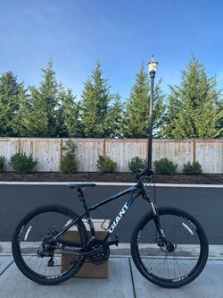 Giant ATX 2 Mountain Bike Aluminium Bicycle LIKE NEW