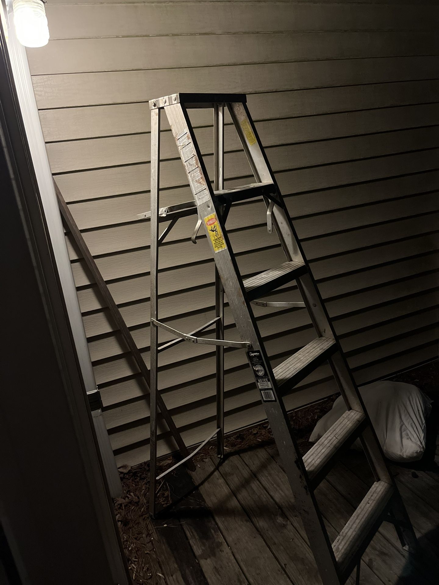 Werner 6-Foot Aluminium Step Ladder