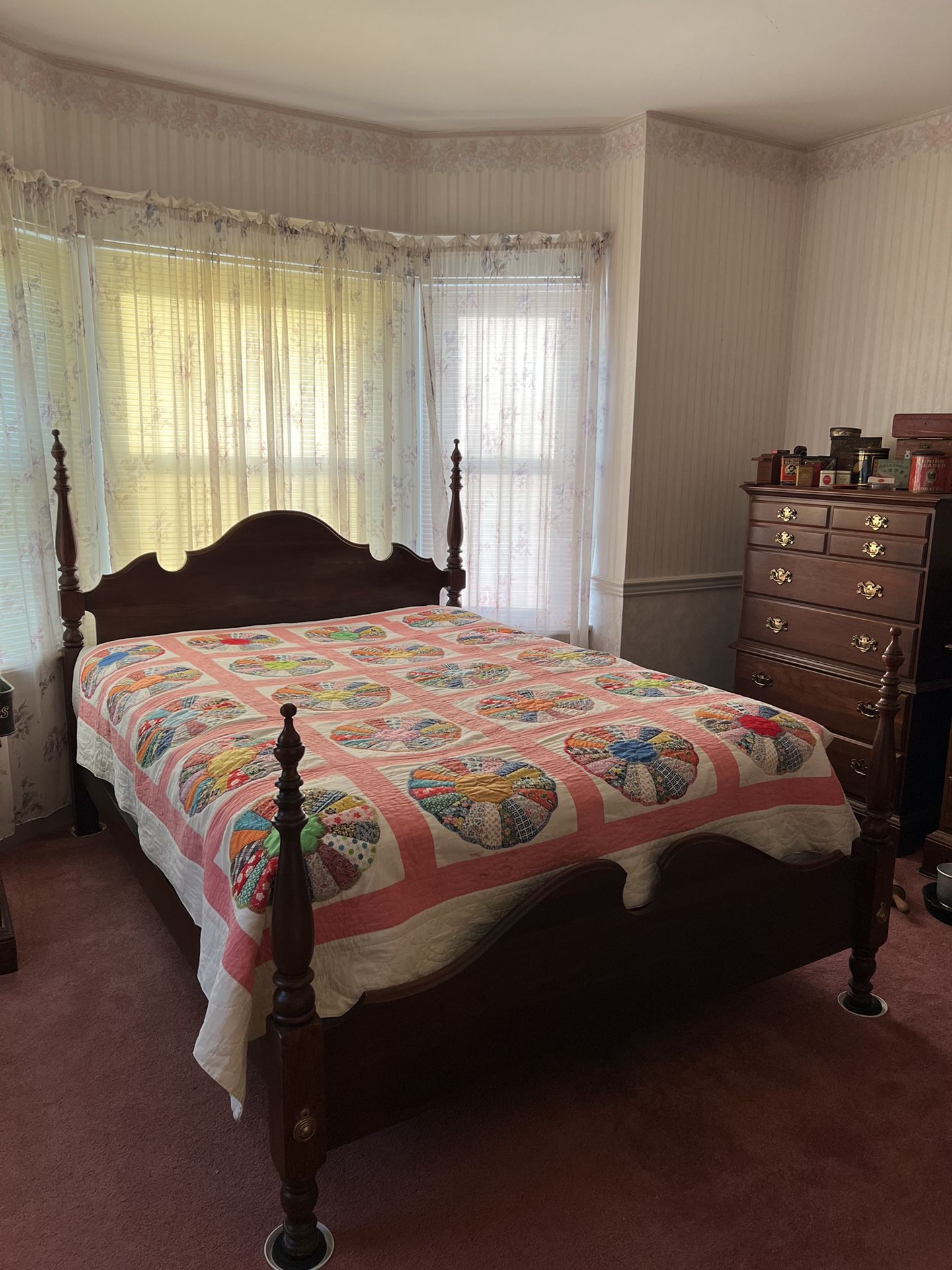 Queen Bedroom Set