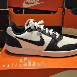 Nike Ebernon low prem size 10.5 mens black/wolf grey
