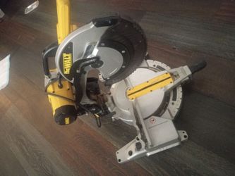 DeWalt  Miter saw