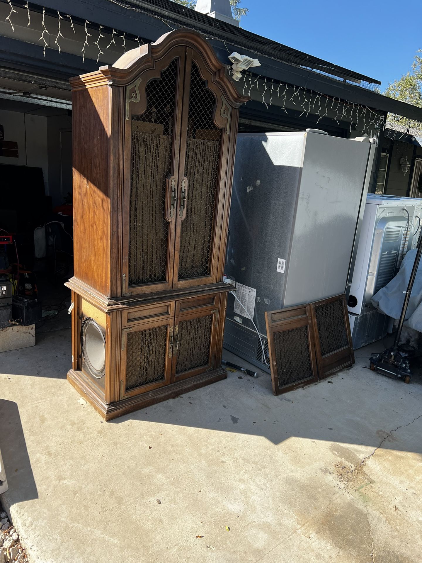 Vintage Magnavox TV Cabinet (gutted)