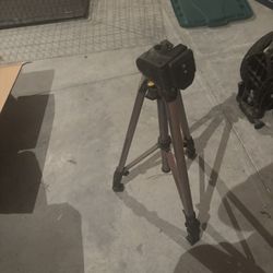 Camera Tripod - extendable