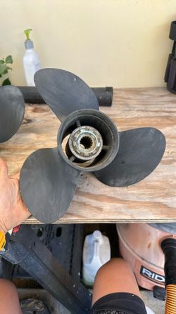 PROPELLER 3 BLADE 13-1/4" DIAMETER X 17" PITCH STANDARD | 6E2C-SOLAS-4411-133-17
