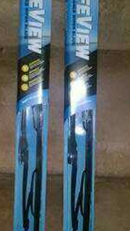 Conventional Wiper Blades! New in pack! 22 inch set