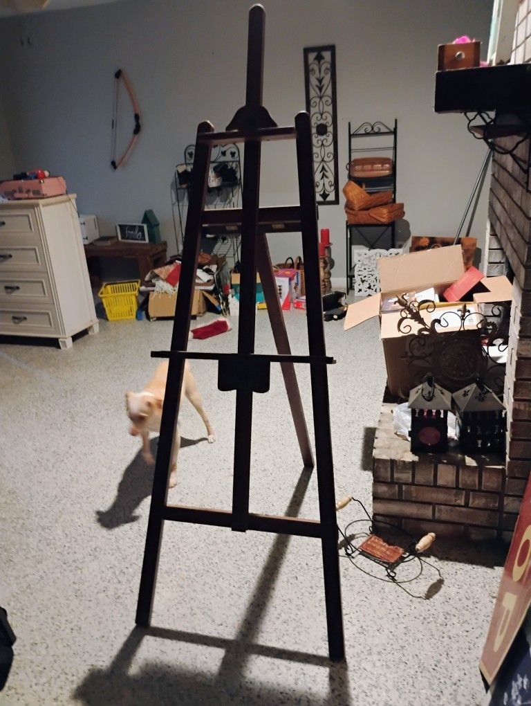 Wooden Antique Easel
