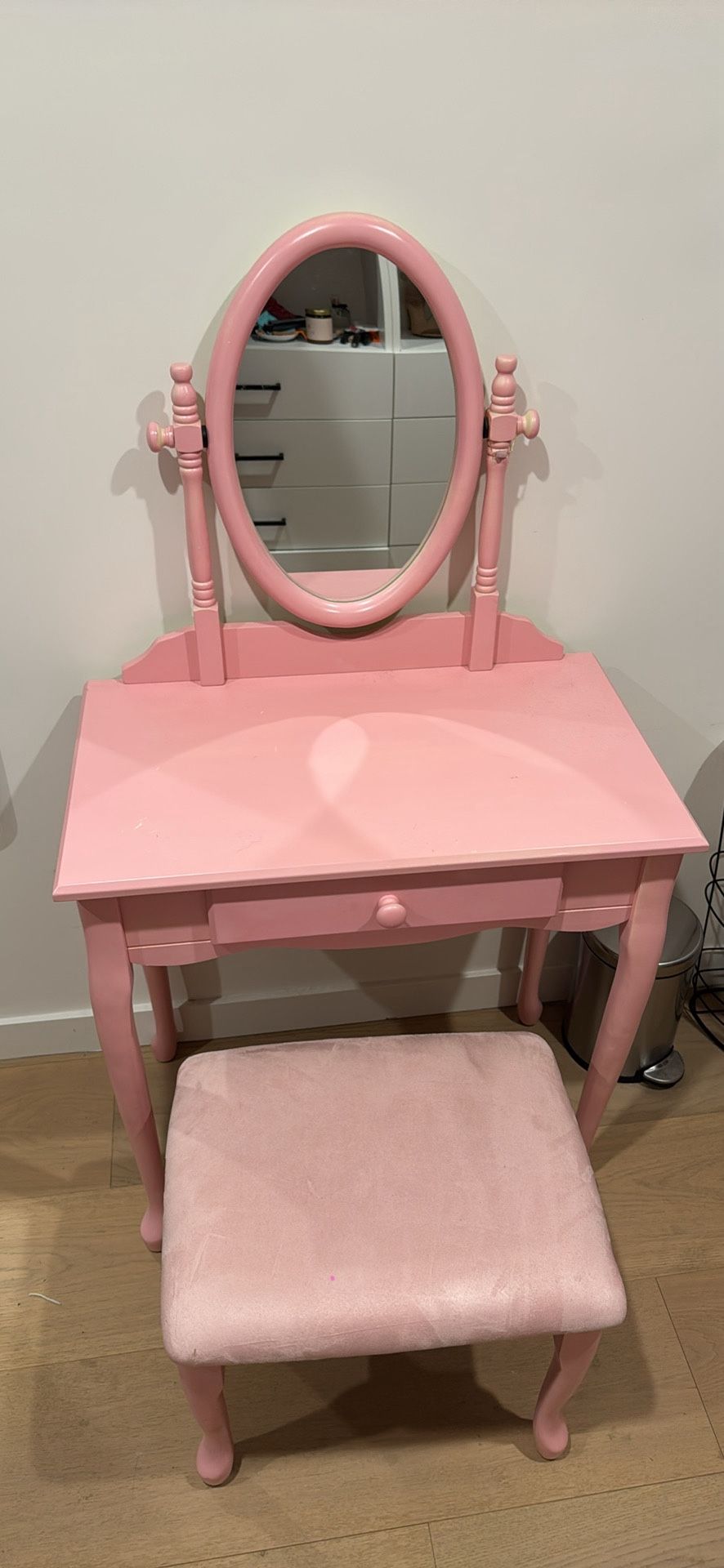 Pink Vanity With Stool