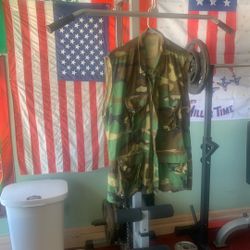 Sleeveless Army Jacket (LARGE)