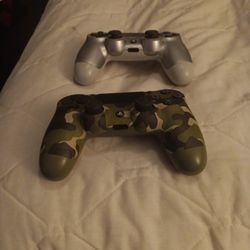 PS4 CONTROLLERS BUNDLE PACK MAKE OFFER 