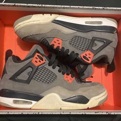 Air Jordan 4 retro (GS) size 4 kids
