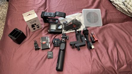 GoPro Hero 10 with 2 batteries & many extas