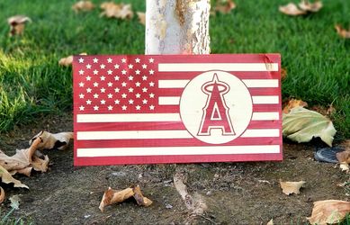 Angles wood american flag